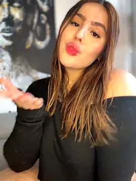 Snapshot of ValerieHilton chatting on October 19, 7:03 pm ValerieHilton online show from October 19, 7:03 pm