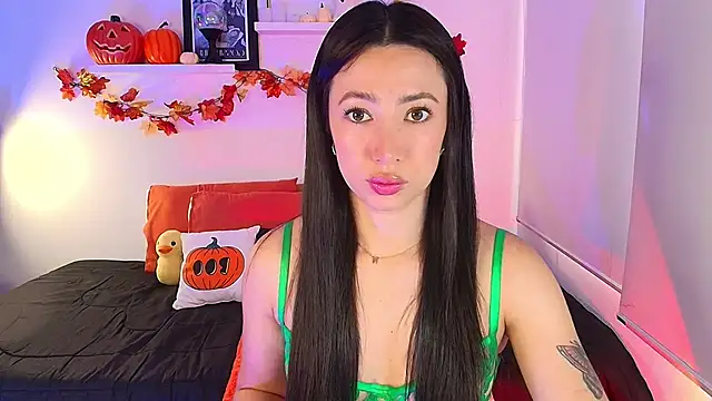 lilyy evanss online show from October 27, 9:19 pm