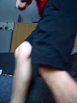 Snapshot of magicSeX4You chatting on December 4, 10:40 pm magicSeX4You online show from December 4, 10:40 pm