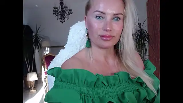 eyesangel22 online show from January 10, 8:40 am