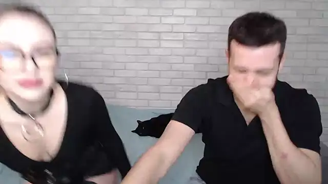 Snapshot of Fuckyoursecretary69 chatting on February 22, 11:24 am Fuckyoursecretary69 online show from February 22, 11:24 am