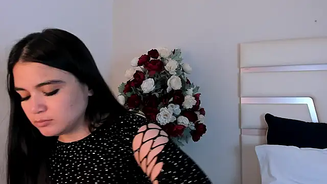 CamilaSofiia online show from January 17, 8:56 am