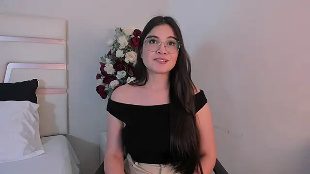 CamilaSofiia online show from January 22, 8:06 pm