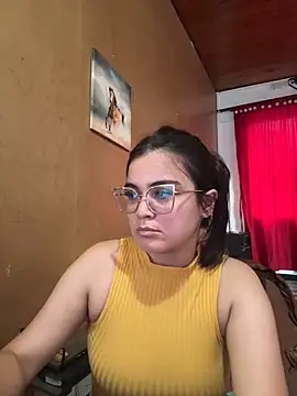 Snapshot of CamilaSofiia chatting on April 23, 10:01 pm CamilaSofiia online show from April 23, 10:01 pm