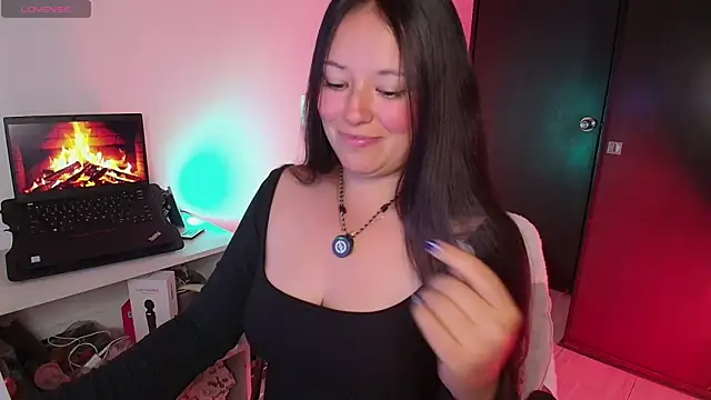 Lexie Thompson10 online show from July 11, 2:36 am