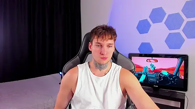 Chris Tyson online show from September 14, 10:31 pm