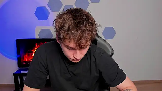 Chris Tyson online show from November 13, 10:25 am