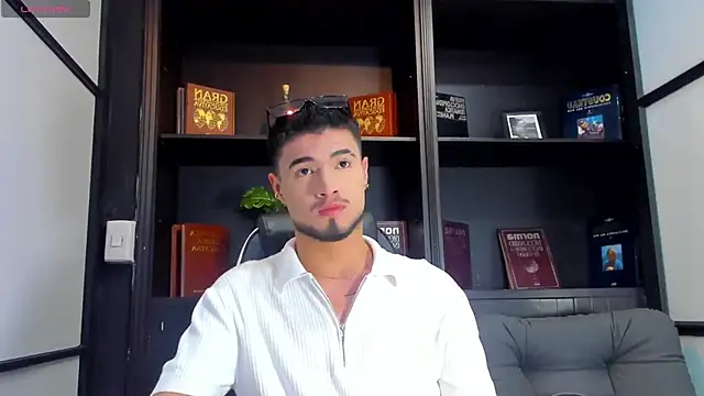 EdwardRoss  online show from November 3, 5:36 pm