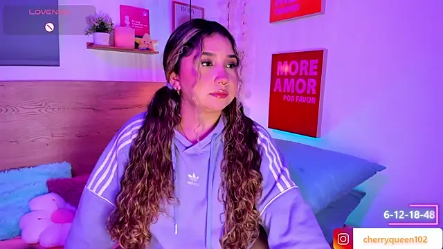 Snapshot of Cherryyquen chatting on February 21, 12:22 am Cherryyquen online show from February 21, 12:22 am