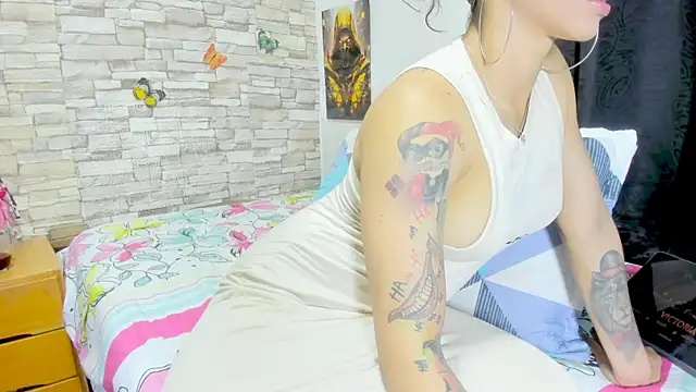 Snapshot of kaiagerbes3 chatting on February 18, 11:44 pm kaiagerbes3 online show from February 18, 11:44 pm