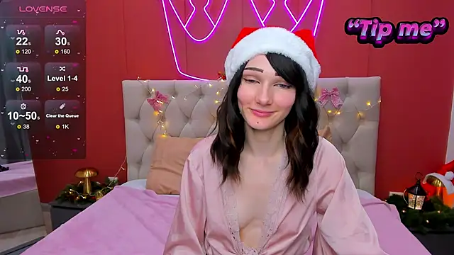 Snapshot of Lili_flowerr chatting on December 20, 9:11 am Lili flowerr online show from December 20, 9:11 am
