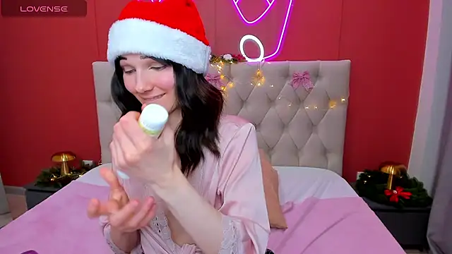 Snapshot of Lili_flowerr chatting on January 3, 3:12 pm Lili flowerr online show from January 3, 3:12 pm