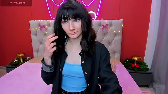 Snapshot of Lili_flowerr chatting on January 11, 12:40 pm Lili flowerr online show from January 11, 12:40 pm