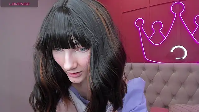 Snapshot of Lili_flowerr chatting on February 27, 9:22 am Lili flowerr online show from February 27, 9:22 am