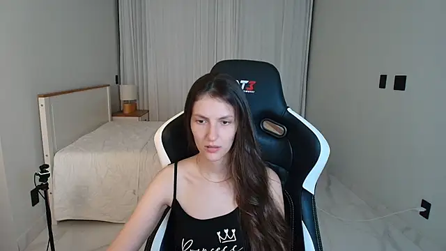 upssnowy online show from June 20, 3:09 am