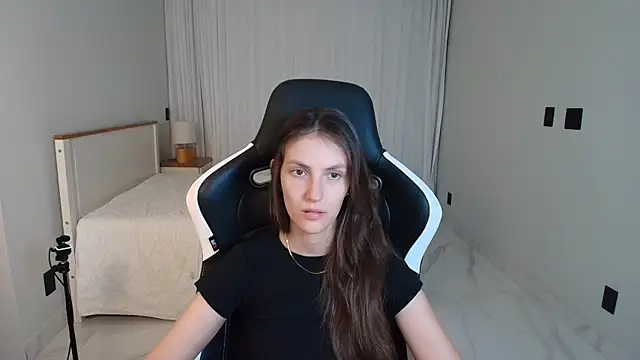 upssnowy online show from June 20, 11:51 pm