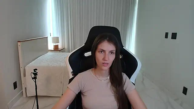 upssnowy online show from June 28, 5:52 pm