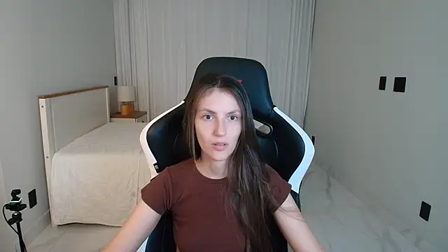 upssnowy online show from July 7, 12:02 am