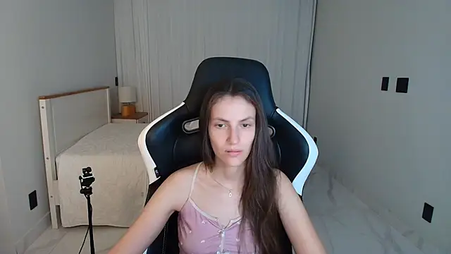 upssnowy online show from July 10, 12:59 am