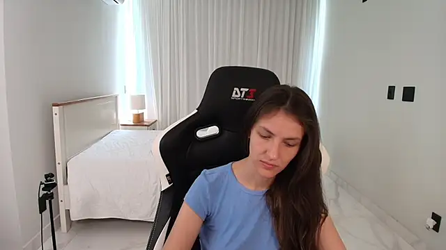 upssnowy online show from July 30, 10:58 am