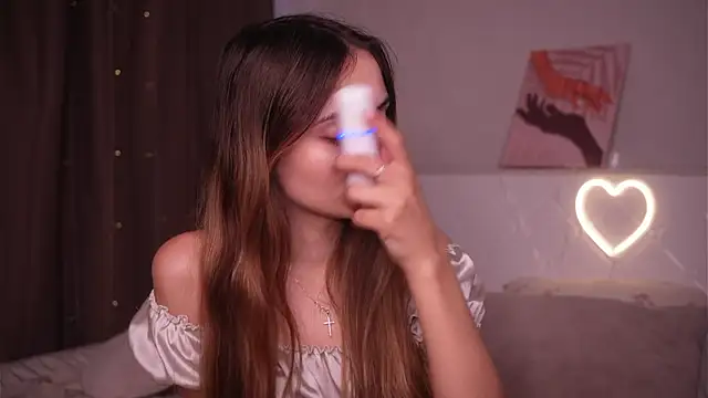 ErinLewist online show from July 12, 1:29 am