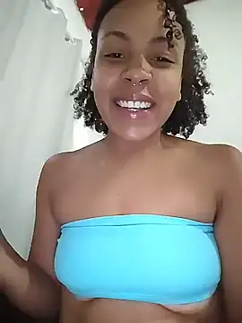 Julia Pretinha online show from December 20, 2:35 pm