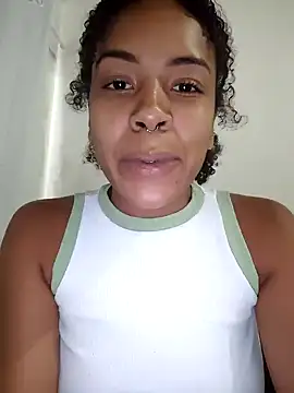 Snapshot of Julia_Pretinha chatting on April 6, 12:06 pm Julia Pretinha online show from April 6, 12:06 pm
