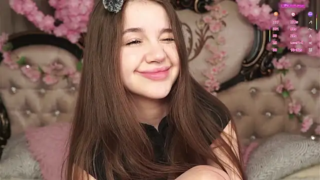 Snapshot of AmiLewis chatting on March 15, 1:11 am AmiLewis online show from March 15, 1:11 am