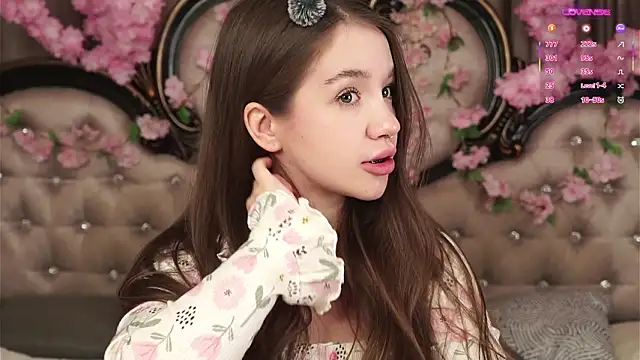 Snapshot of AmiLewis chatting on March 17, 1:10 am AmiLewis online show from March 17, 1:10 am