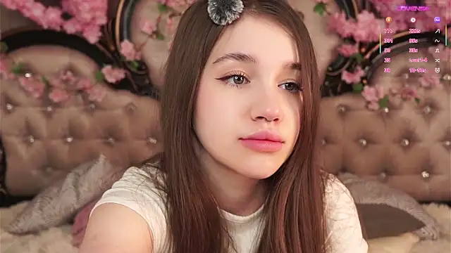 Snapshot of AmiLewis chatting on March 21, 1:10 am AmiLewis online show from March 21, 1:10 am