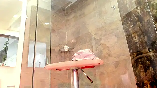 Miia Thompsonn online show from March 5, 9:27 am