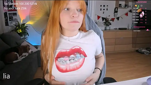 lil lia online show from September 19, 8:53 pm