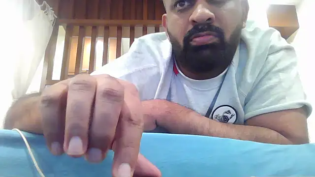 Snapshot of deltaforce1987 chatting on December 17, 1:22 am deltaforce1987 online show from December 17, 1:22 am