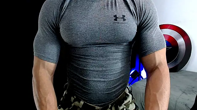 Antonywebb94 online show from January 18, 8:34 pm