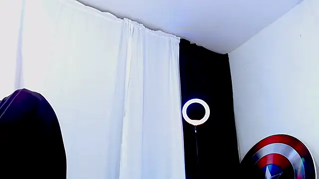 Antonywebb94 online show from June 10, 4:12 am