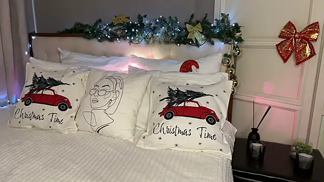 UrLillShy online show from December 7, 7:27 am