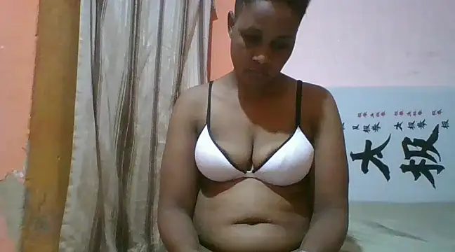 Snapshot of sexymistres chatting on January 13, 7:10 pm sexymistres online show from January 13, 7:10 pm