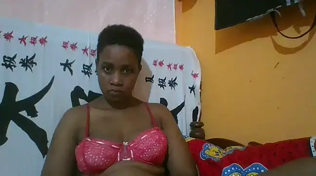 Snapshot of sexymistres chatting on February 21, 2:39 am sexymistres online show from February 21, 2:39 am