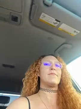 Snapshot of TheGingerBanks chatting on June 8, 1:39 am TheGingerBanks online show from June 8, 1:39 am