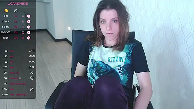 LisaHeart online show from October 6, 1:03 am