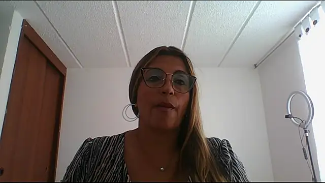 RossanaLionheart online show from December 19, 7:29 pm