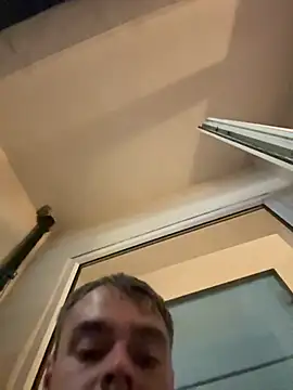 Snapshot of skyandbigdick chatting on June 20, 10:23 pm skyandbigdick online show from June 20, 10:23 pm