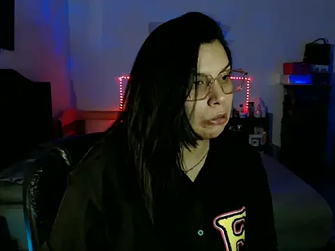 Snapshot of CarolinaRincon chatting on November 6, 12:00 am CarolinaRincon online show from November 6, 12:00 am