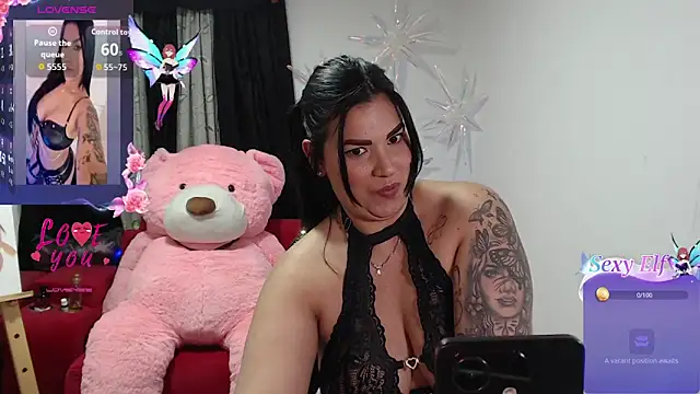 Snapshot of CarolinaRincon chatting on March 10, 12:48 am CarolinaRincon online show from March 10, 12:48 am