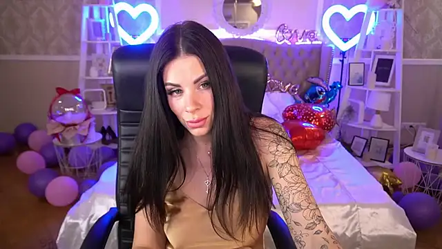 IsabellaFoxyy online show from February 10, 1:33 pm