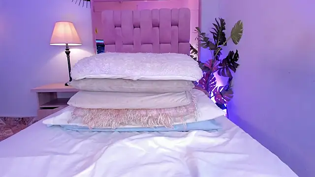 Voluptupus-girl online show from March 21, 11:56 pm