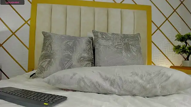 SamanthaClay online show from January 25, 7:49 pm