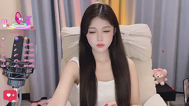 Snapshot of 7-Love chatting on April 10, 1:27 pm 7-Love online show from April 10, 1:27 pm