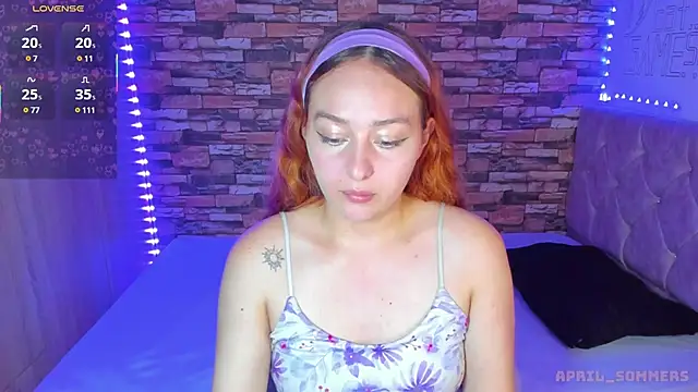 Snapshot of April_sommer1 chatting on March 19, 11:03 pm April sommer1 online show from March 19, 11:03 pm