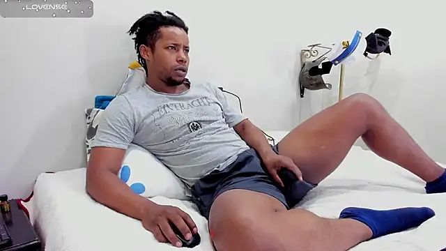 AlejoKhalifa  online show from September 23, 9:56 am